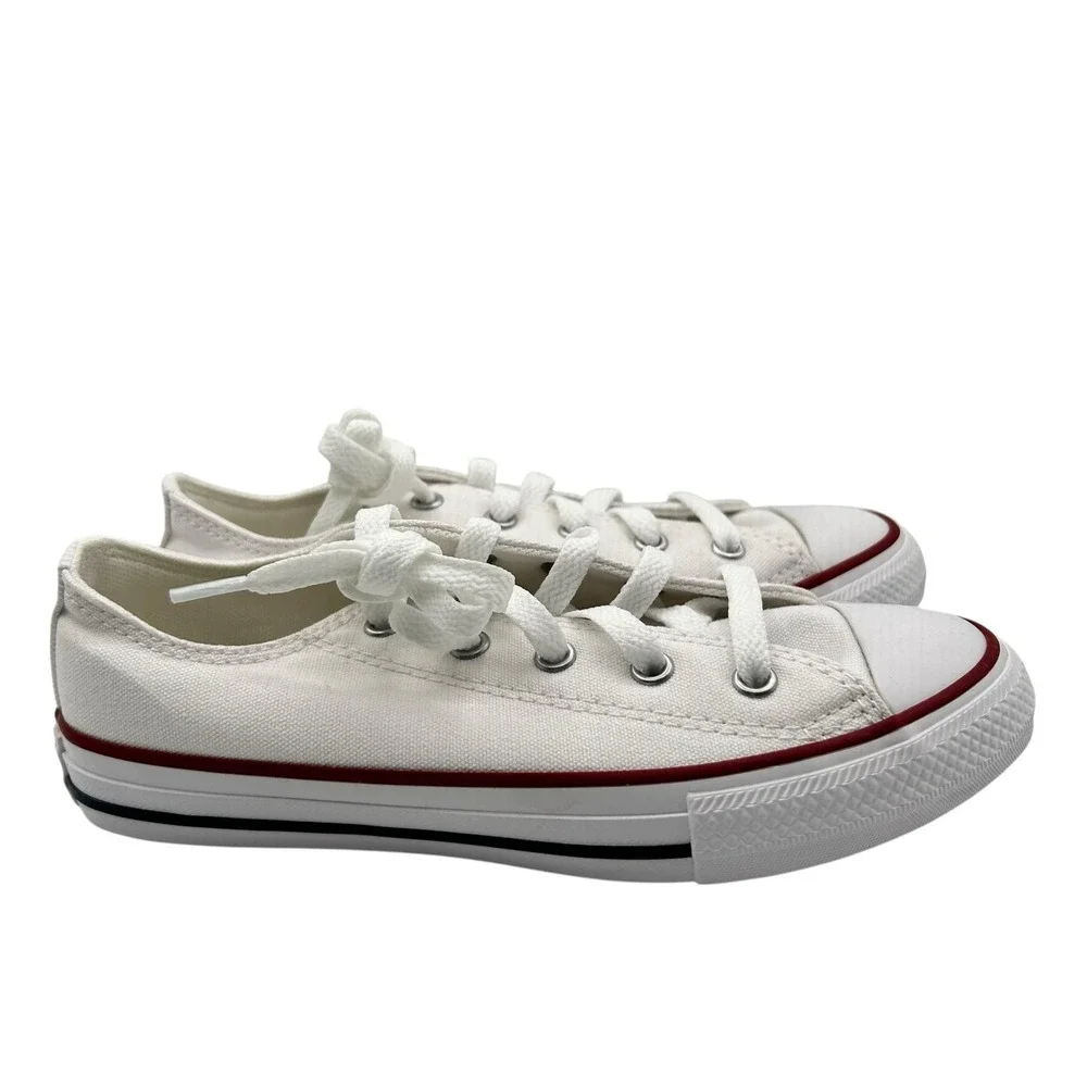 Converse Chuck Taylor‎ All Star Low Top White Youth Sneakers Size 2 NWB